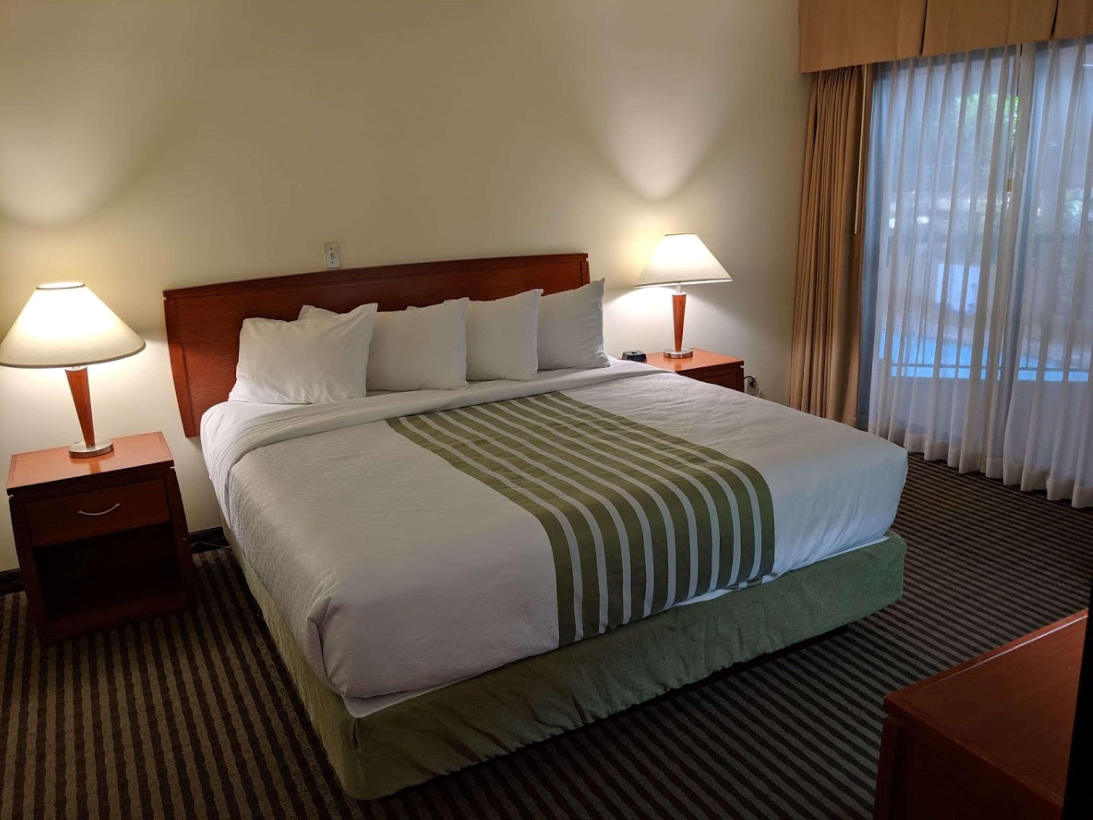 Best Western Premier Ashton Suites - Willowbrook Houston Exterior foto